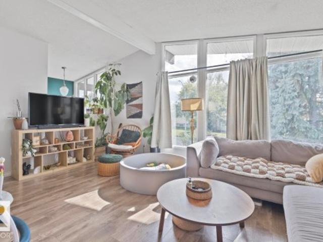 House for sale in Wedgewood, Alberta