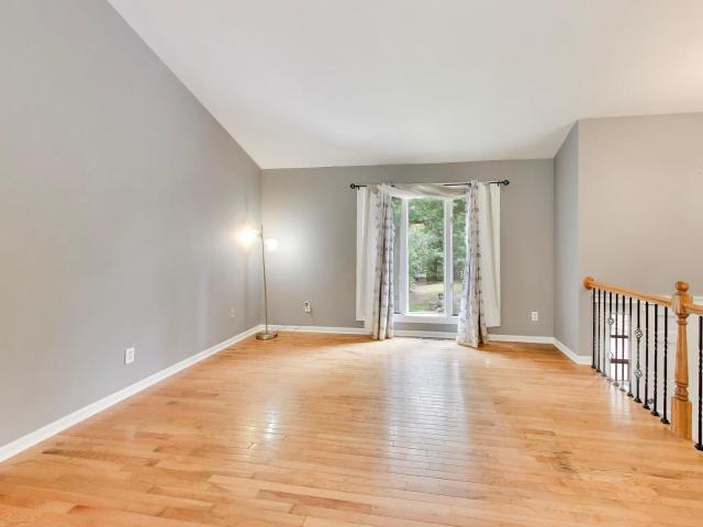 House for sale in Mchenry, Illinois