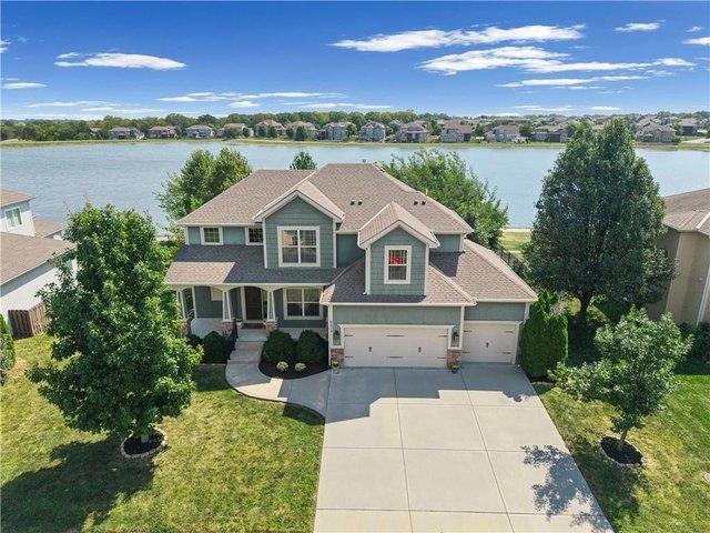 House for sale in Blue Springs, Missouri
