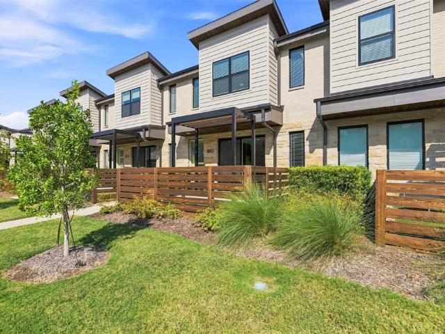 Townhouse for sale in Denton, Texas