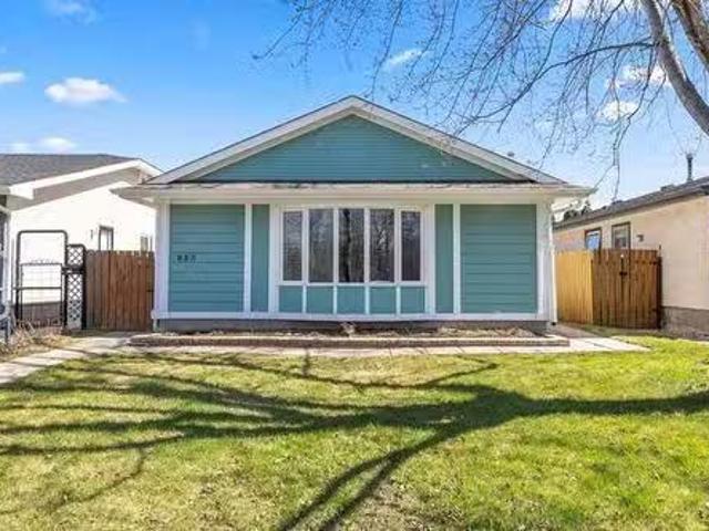 House for sale in East St. Paul, Manitoba