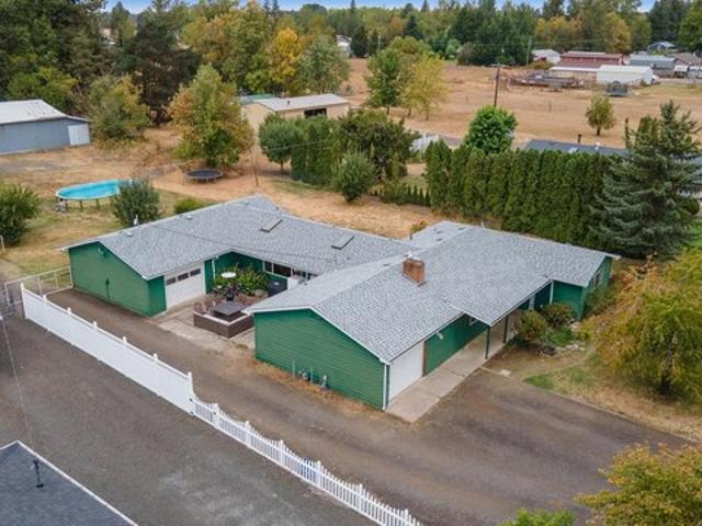House for sale in Oregonia