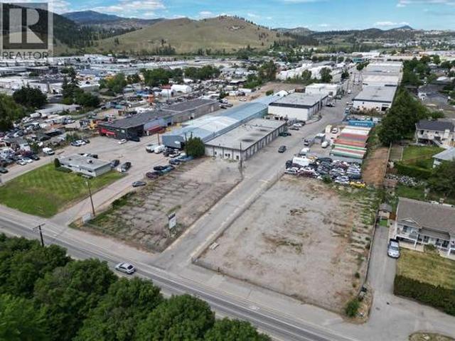 Commercial for rent in Winfield, British Columbia
