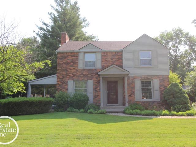 House for sale in Grosse Pointe