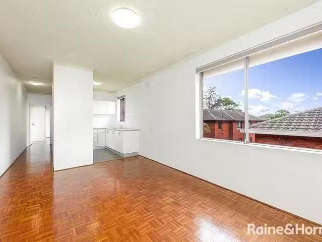 Apartment for rent in Hillsdale