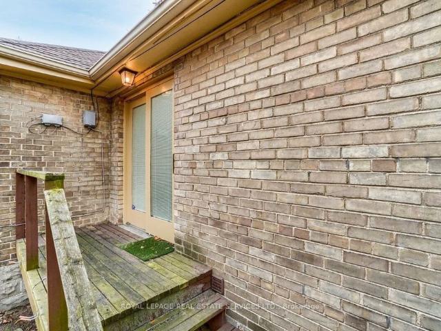 House for rent in Etobicoke—Lakeshore, Toronto