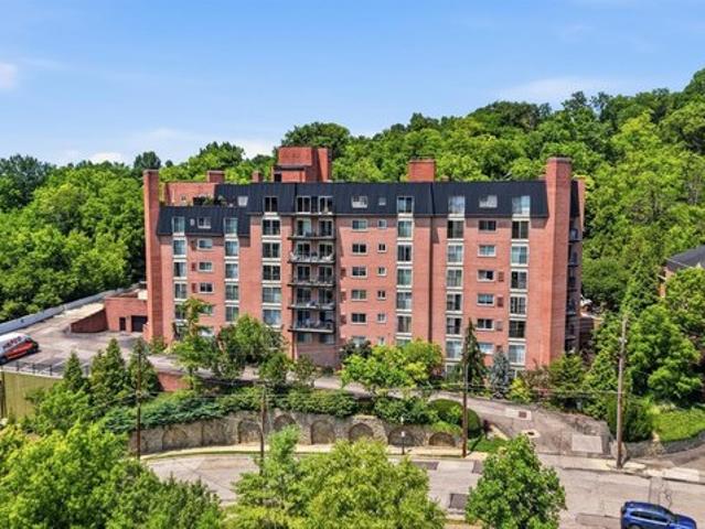 Condo for sale in Roselawn, Ohio