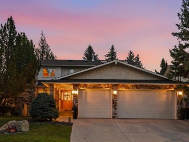 House for sale in Shawnee Slopes, Calgary