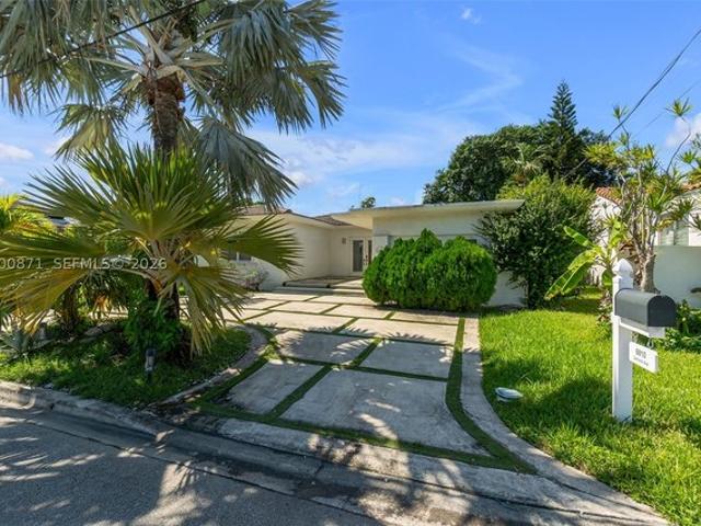 House for sale in Surfside, Miami-Dade County