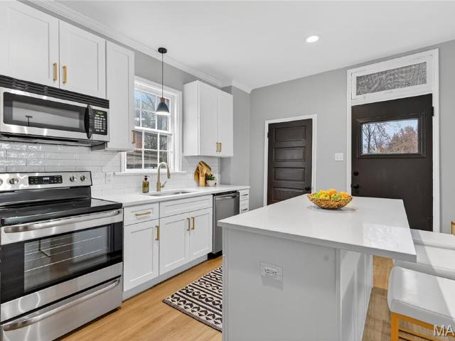 House for sale in Saint John, Missouri