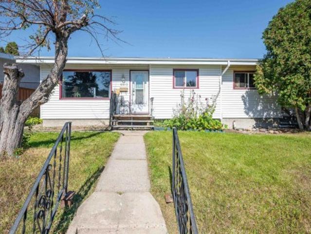 House for sale in Wedgewood, Alberta