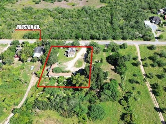 House for sale in Cameron, Texas