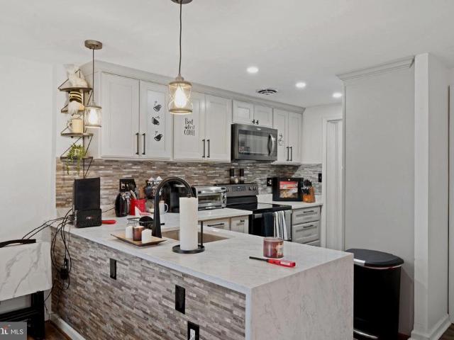 Townhouse for sale in Montgomery Village, Montgomery County