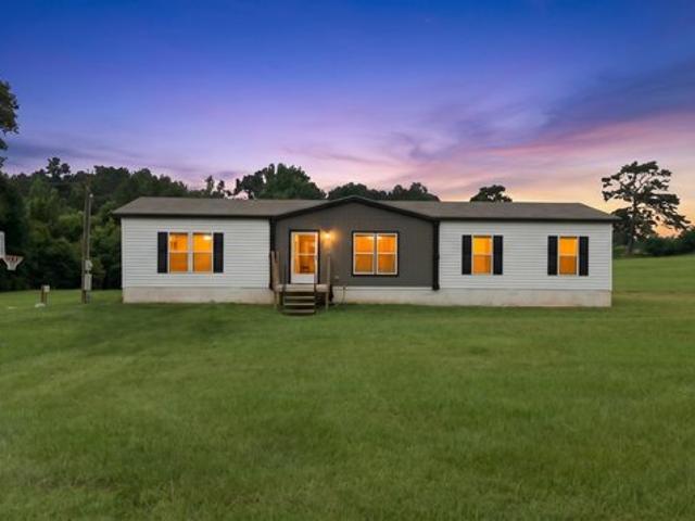 House for sale in Henderson, Texas