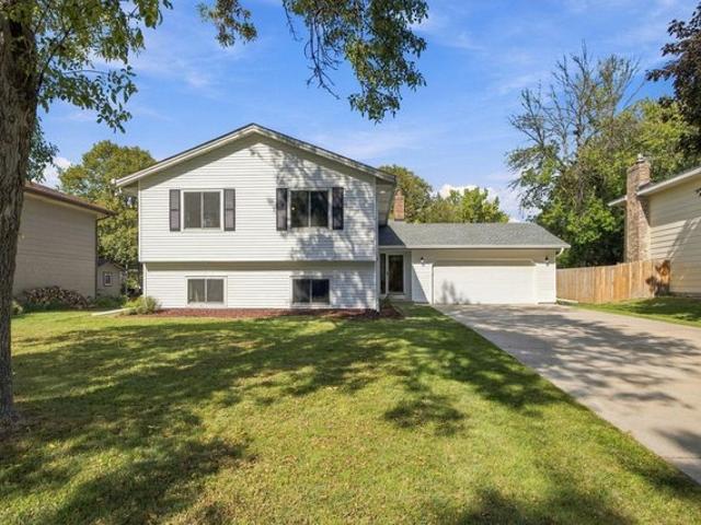 House for sale in Brooklyn Park, Hennepin County