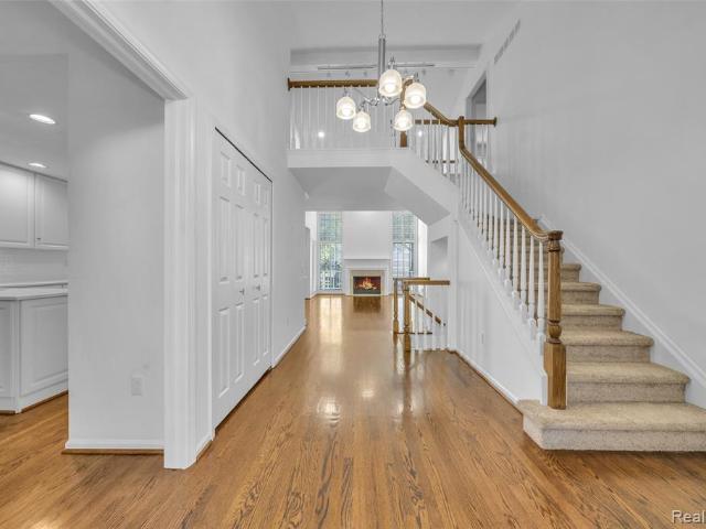 Condo for sale in Bloomfield Hills
