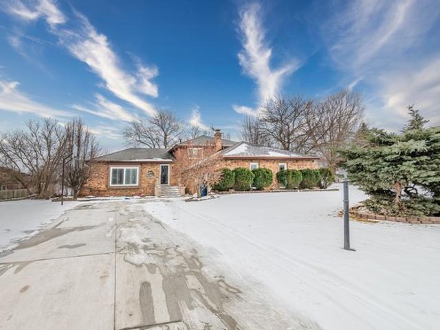 House for sale in Palos Hills, Illinois