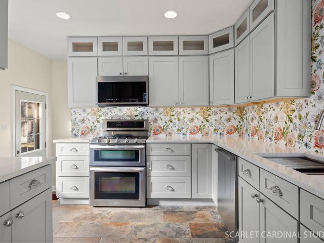 House for sale in Glen Ellyn, Illinois