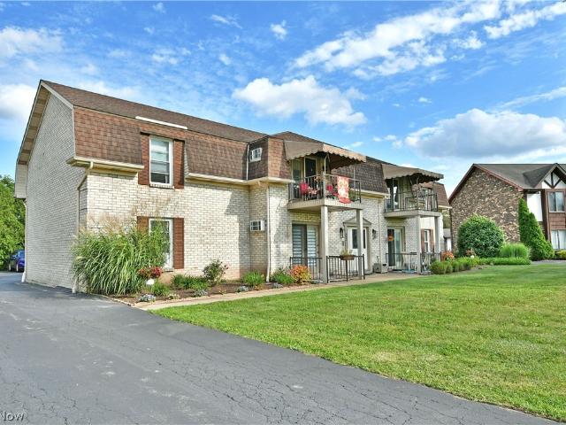 Condo for sale in Presidential Square Estates, Youngstown