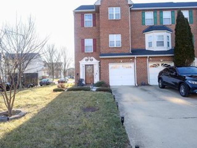 Townhouse for sale in Clinton, Maryland