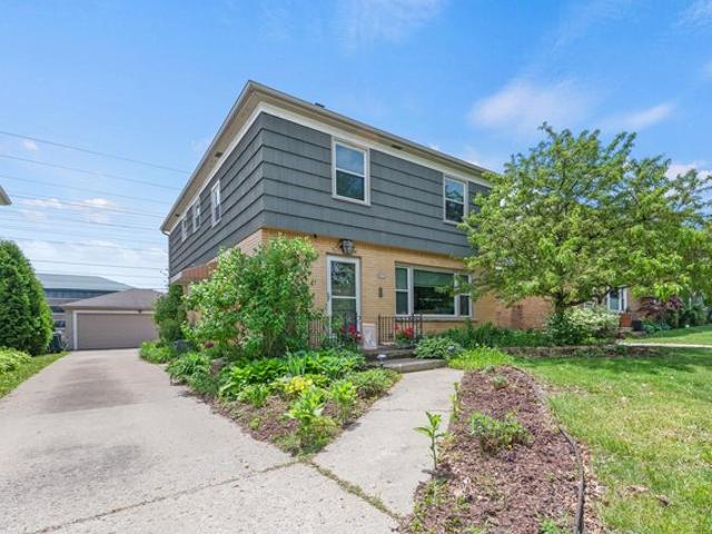 House for sale in Wauwatosa, Wisconsin