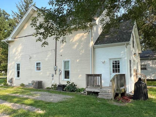 House for sale in Ottawa Lake, Michigan