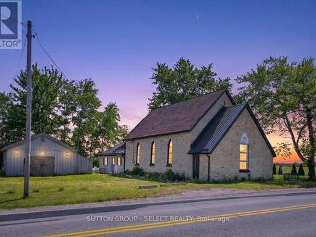 House for sale in Warwick, Ontario