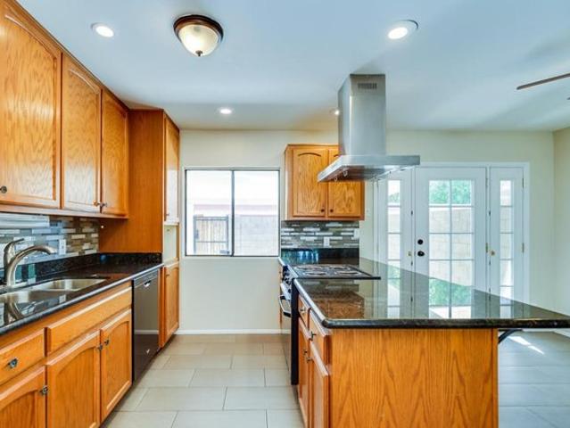 Townhouse for sale in Glendale, Arizona