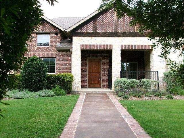 Townhouse for sale in Arlington, Texas