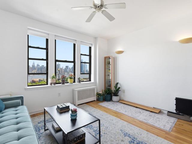 Condo for sale in Hudson, New Jersey