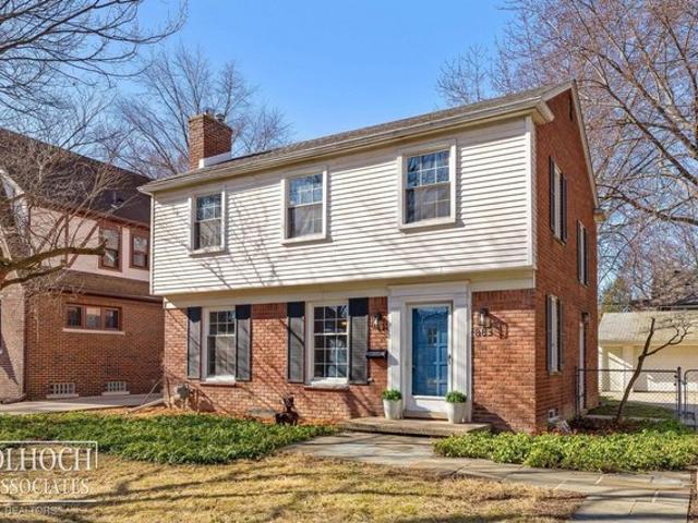 House for sale in Grosse Pointe, Michigan
