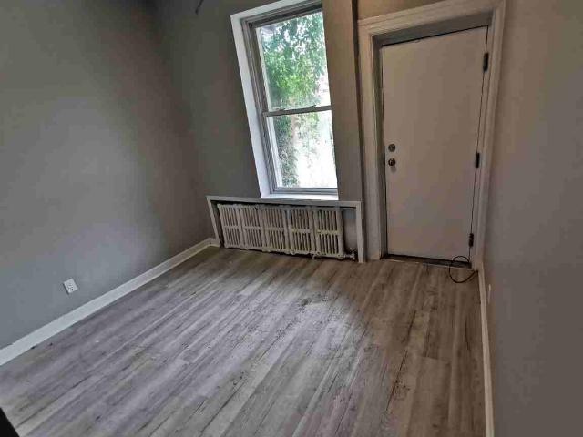 Apartment for rent in Mulhurst Bay, Ontario
