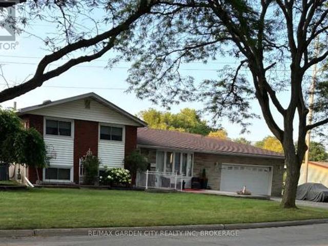 House for sale in Niagara, Ontario