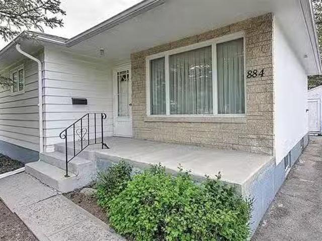 House for sale in East St. Paul, Manitoba