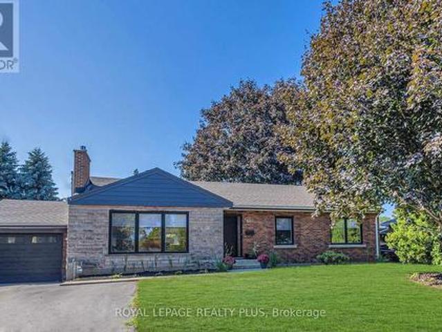 House for sale in Burlington, Ontario