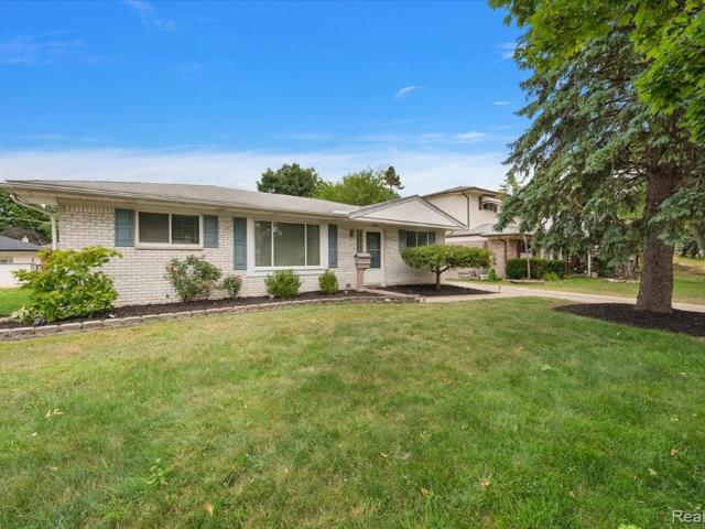 House for sale in Sterling Heights, Michigan
