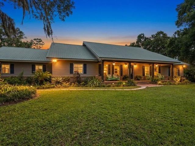 House for sale in Chiefland, Florida