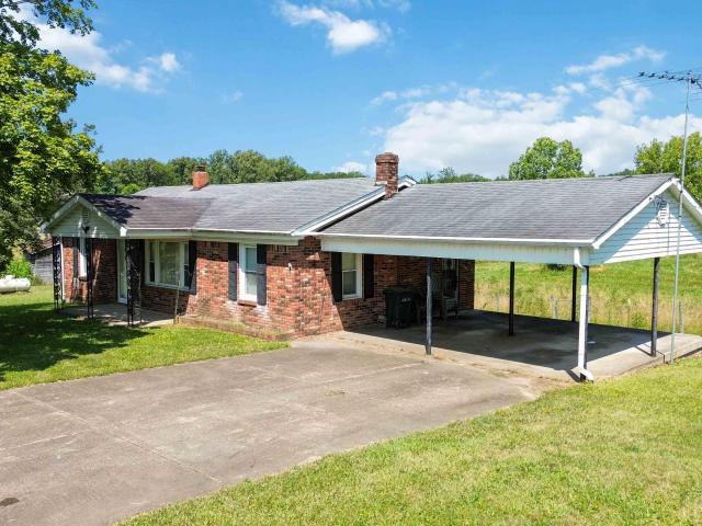 House for sale in Crab Orchard