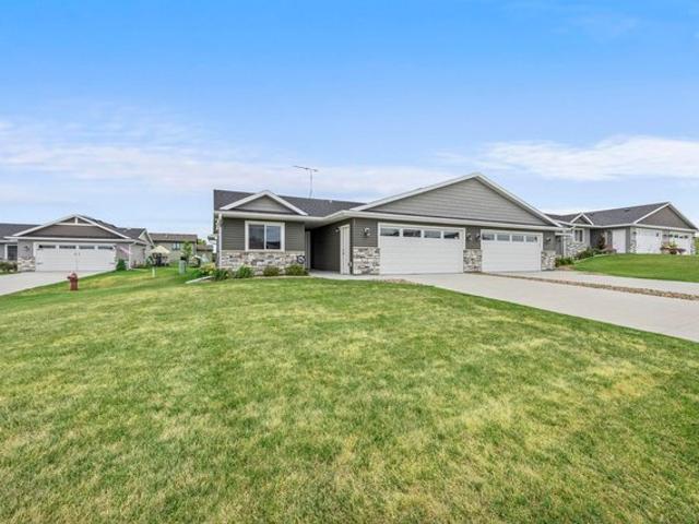 Townhouse for sale in Wanamingo, Minnesota