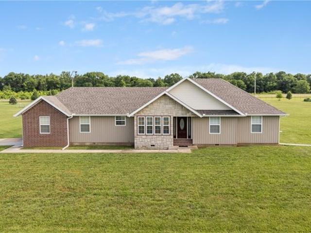 House for sale in Barry, Missouri