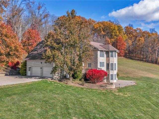 House for sale in Millersburg Historic District, Millersburg