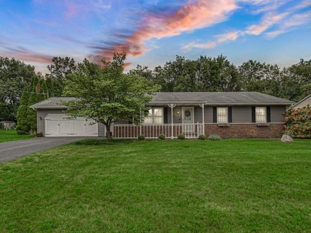 House for sale in De Motte, Jasper County