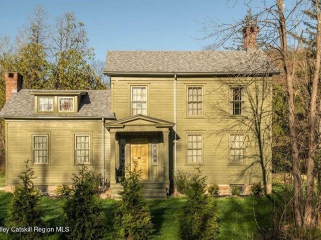 House for sale in Schodack Landing, New York
