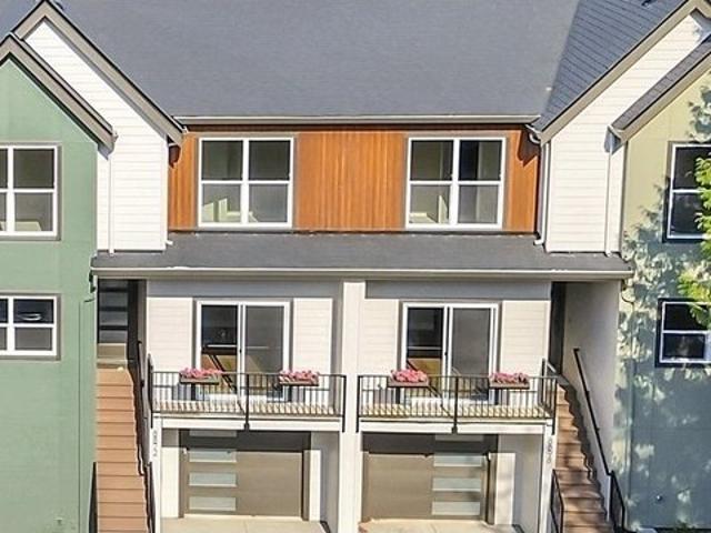 Townhouse for sale in Oregonia