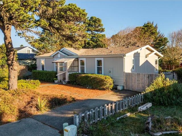 House for sale in Oregonia