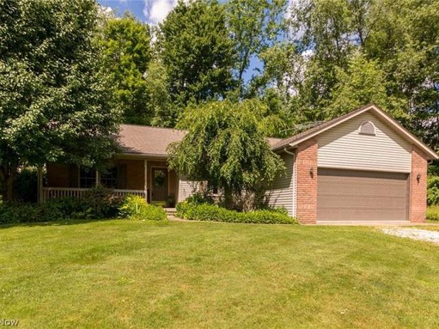House for sale in Howard, Ohio