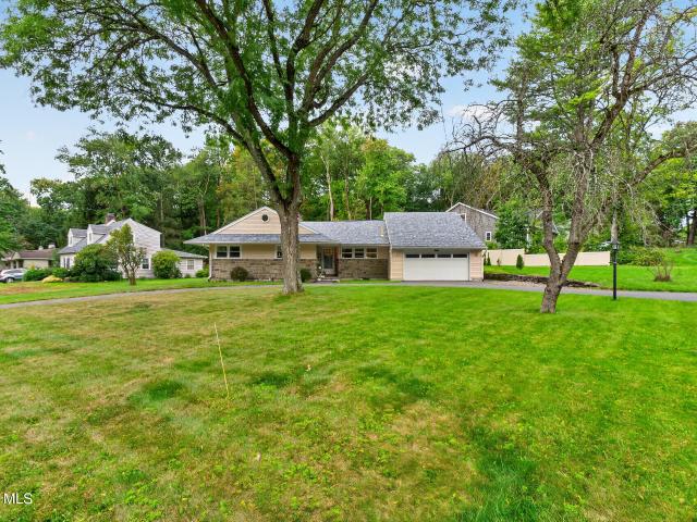 House for sale in Niskayuna, New York