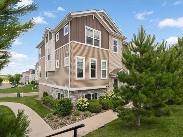 Townhouse for sale in Victoria, Minnesota