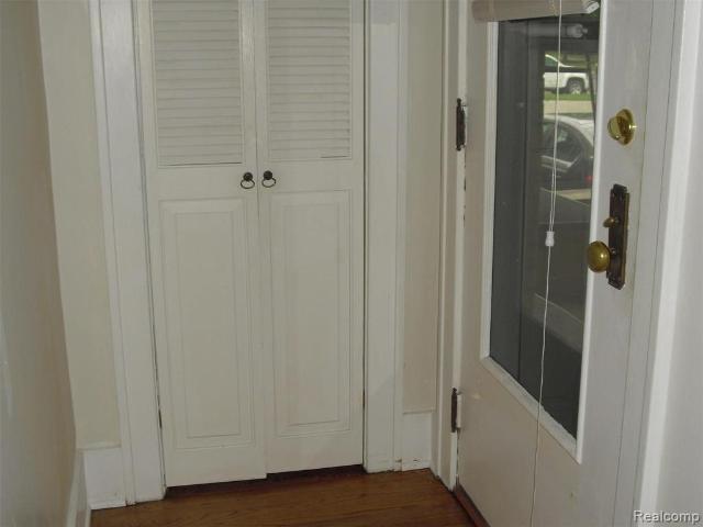 Property for rent in Grosse Pointe, Michigan