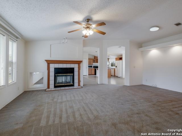 House for sale in Bandera
